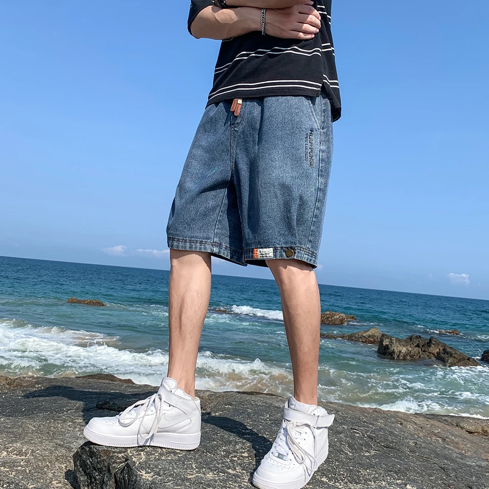 Мужские летние джинсовые шорты прямые однотонные широкие брюки средней длины