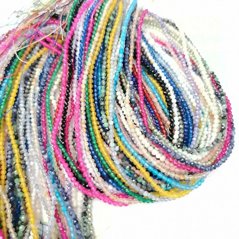 С натуральным гранатом Turquois с украшением в виде кристаллов Агаты яшмы вокруг