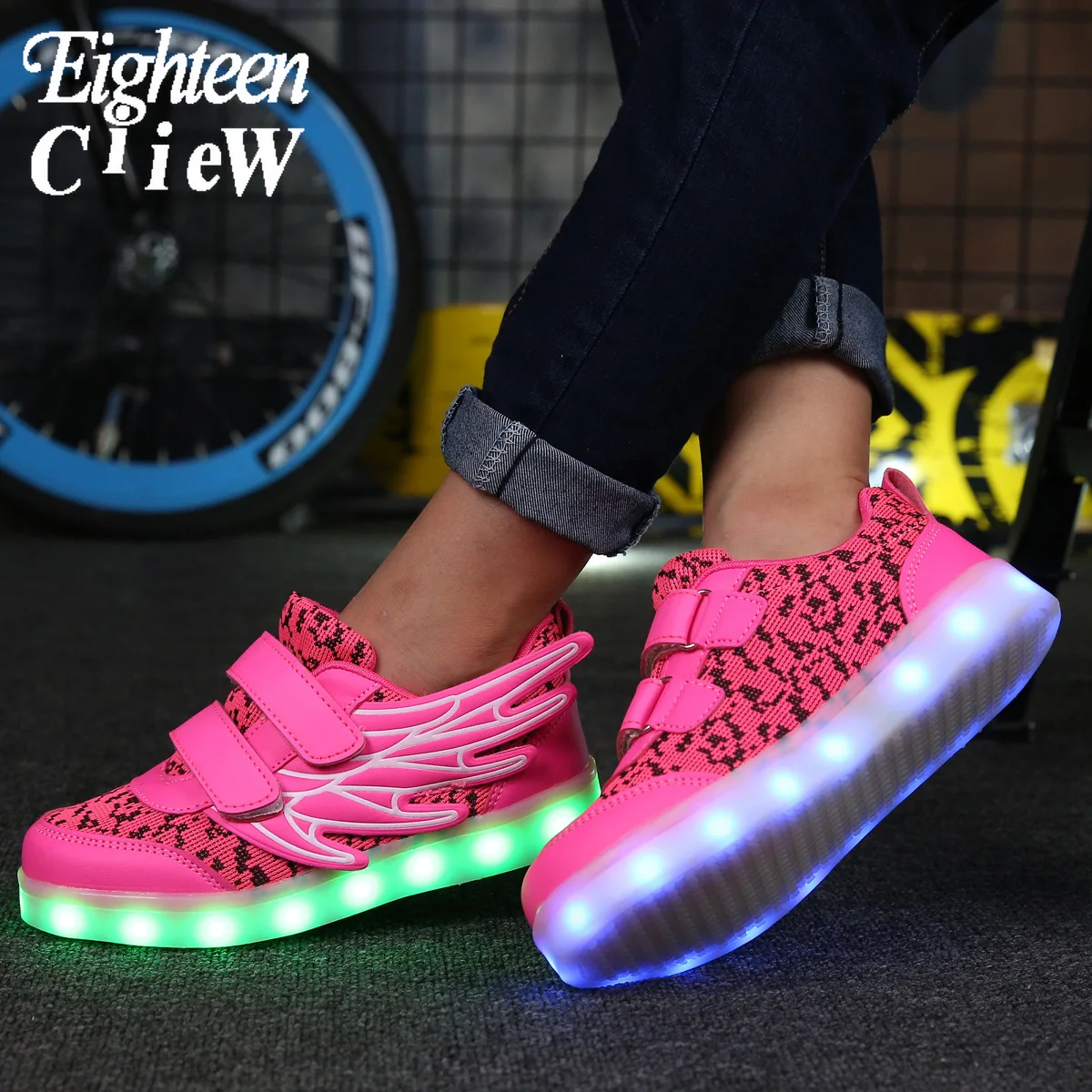 

Size 25-35 USB Charge Light Up Shoes Children LED Luminous Sneakers Kids Glowing Shoes Boys Girls Fashion Running Sneakers