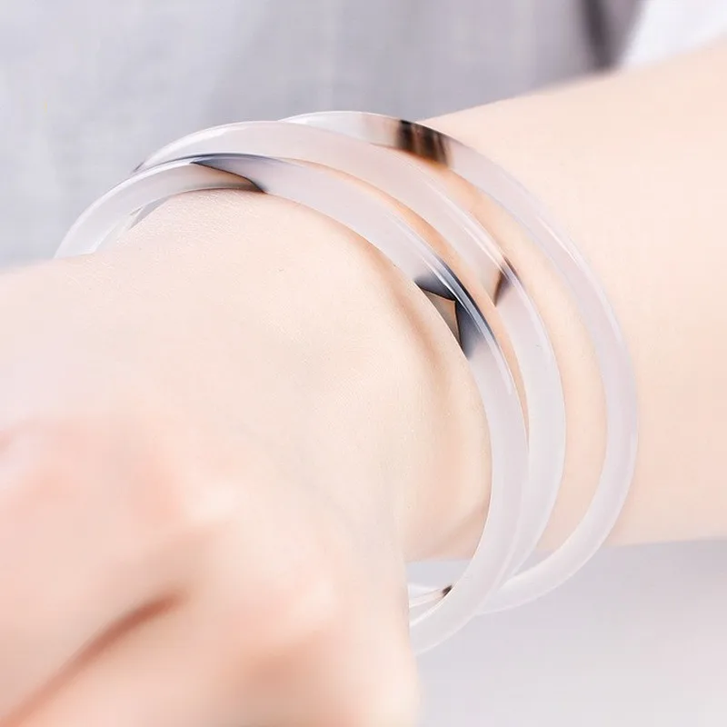 

Natural Sea Chalcedony Hand Carved Thin Round Bracelet Fashion Boutique Jewelry Trend Women's Agate Bracelet