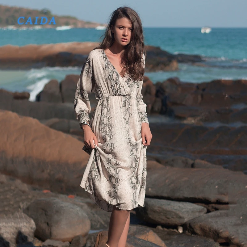 CAIDA новая сексуальная Длинная юбка со змеиным узором и глубоким v образным