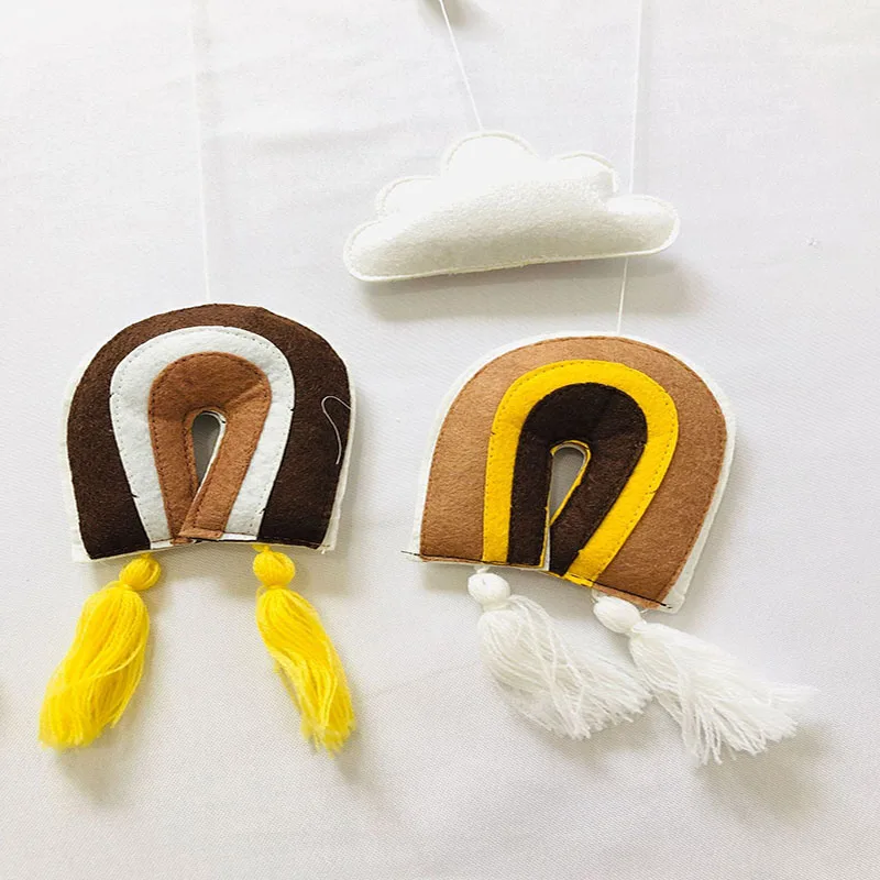 

INS Nordic Clouds Wind Chimes Wooden Felt Wall Hanging Pendant Dream Catcher Kids Room Props Ornament Living Decoration Crafts