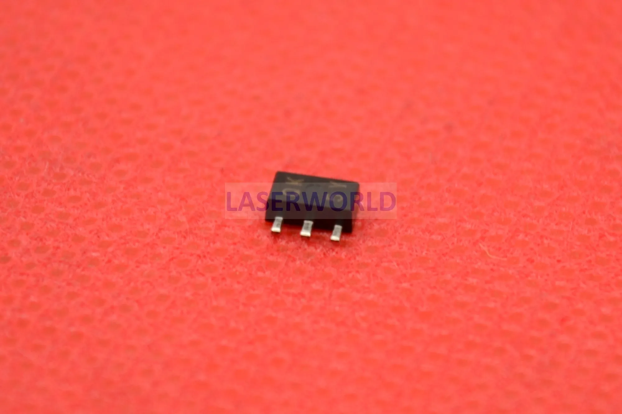 100% новые и оригинальные Q-BAIHE2SC2954NPN OK 59 SOT-89 |