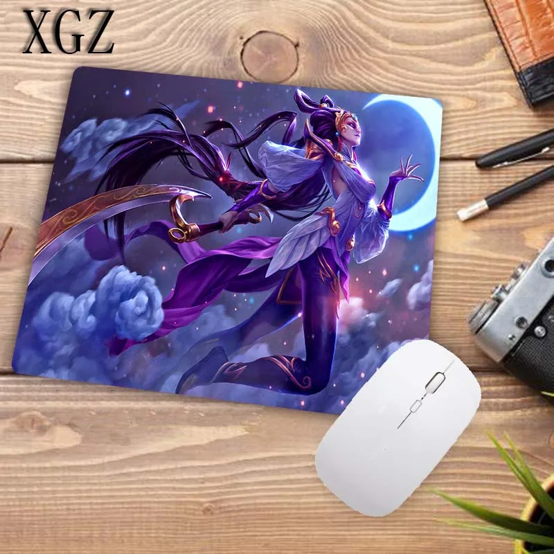 Большой игровой коврик для мыши XGZ Anime Girl геймеров с краями блокировки ПК ноутбука