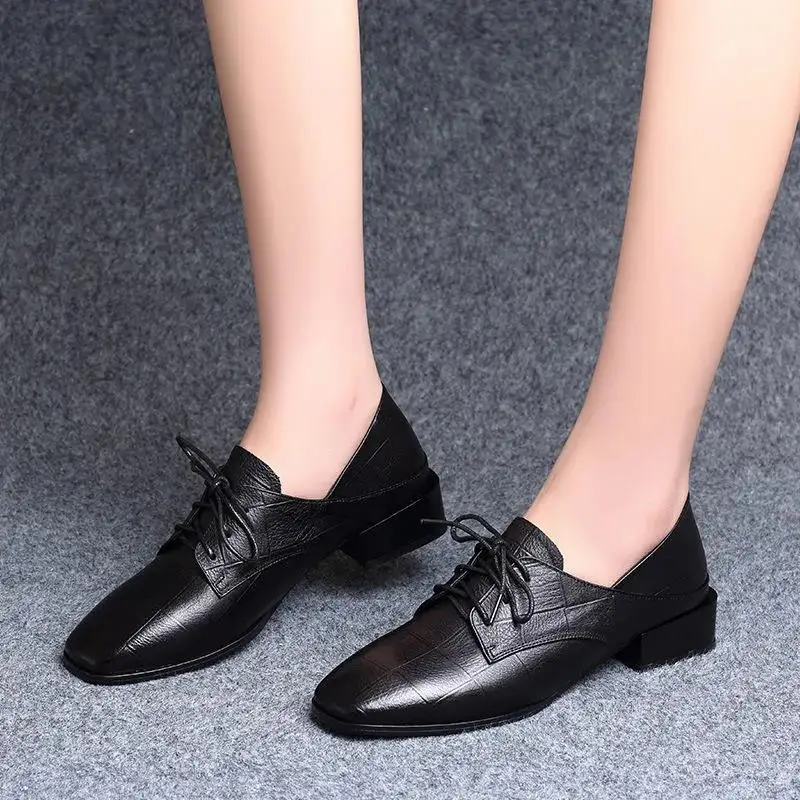 

Женские Классические ботинки с острым носком, модные черные удобные осенние ботинки из искусственной кожи на шнуровке, E9001