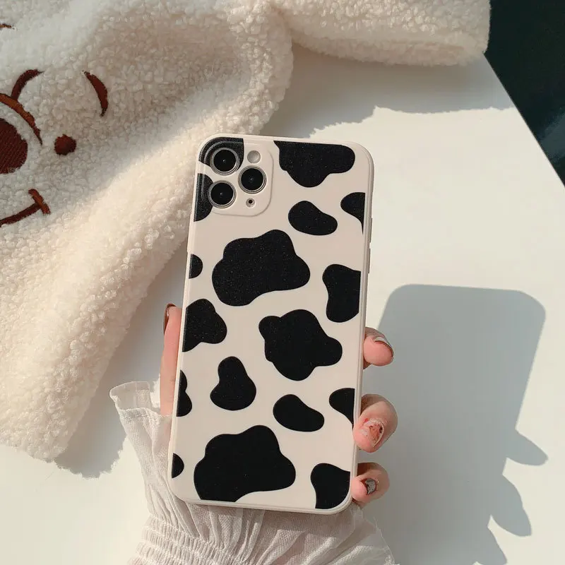 Cow pattern Black and white style silicone phone case for iphone xs max 7 13 11 14 pro max 12 mini xr x 8 plus capa conque
