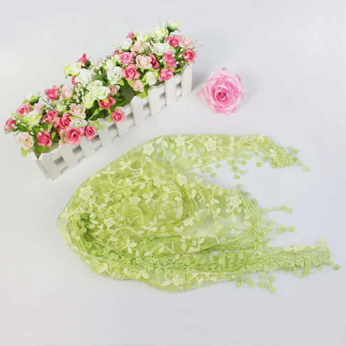 Женский шарф с кисточками кружевной треугольный цветочным принтом шифоновая