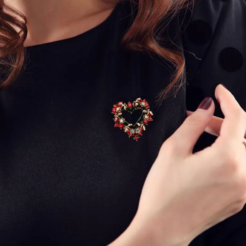 Винтажная Женская Цветочная Брошь новое сердце стразы и Большой акриловый