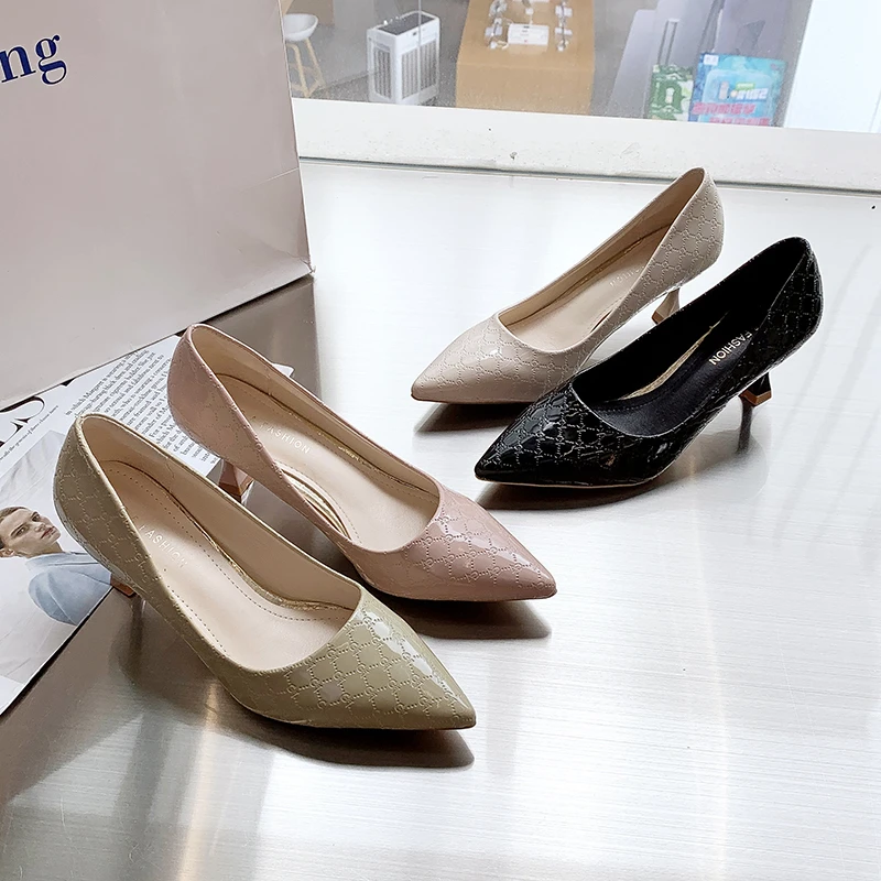 Туфли-лодочки Женские однотонные на высоком каблуке 6 см с острым носком и