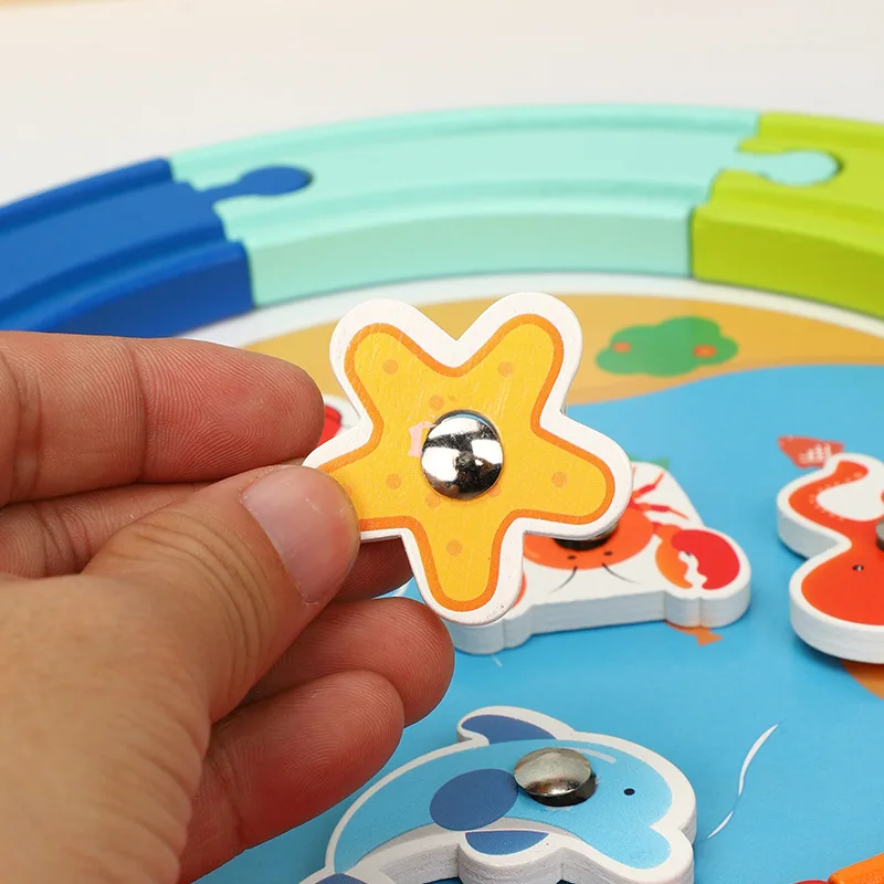 Деревянный маленький поезд трек-сцена аксессуары + Радуга Магнитная рыбалка пруд