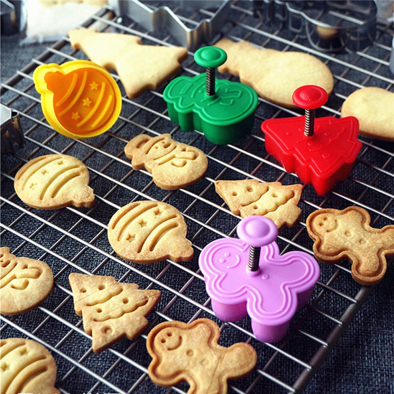 

4pcs/Lot Biscuit Stamp Mold 3D Cookie Plunger Cutter Pastry Decorating DIY Food Fondant Baking Mould Tool Christmas Tree Snowman