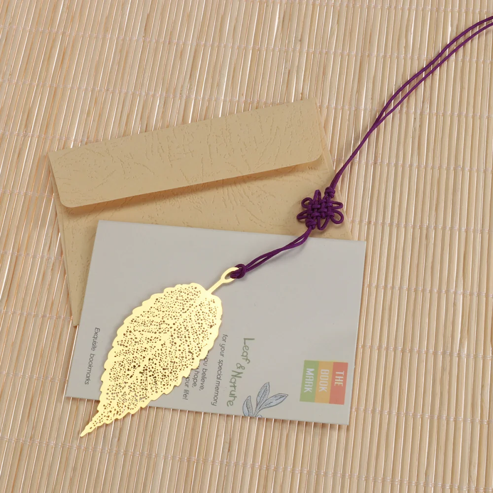 

4 Pcs Golden Metal Leaf Vintage Maple Leaves with Chinese Knotting Strap