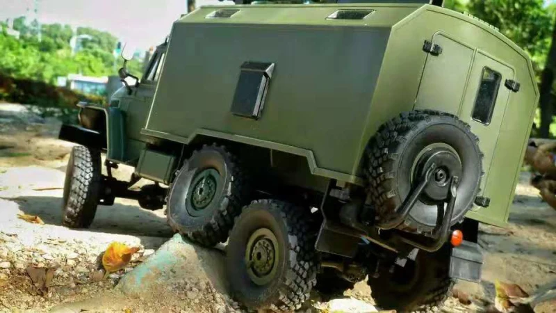 R/C военный грузовик B-3 советская Урал командная машина 2,4G RC автомобиль со светодиодный светильник шасси из сплава играть для 30Minu дистанционного управления автомобиля игрушки