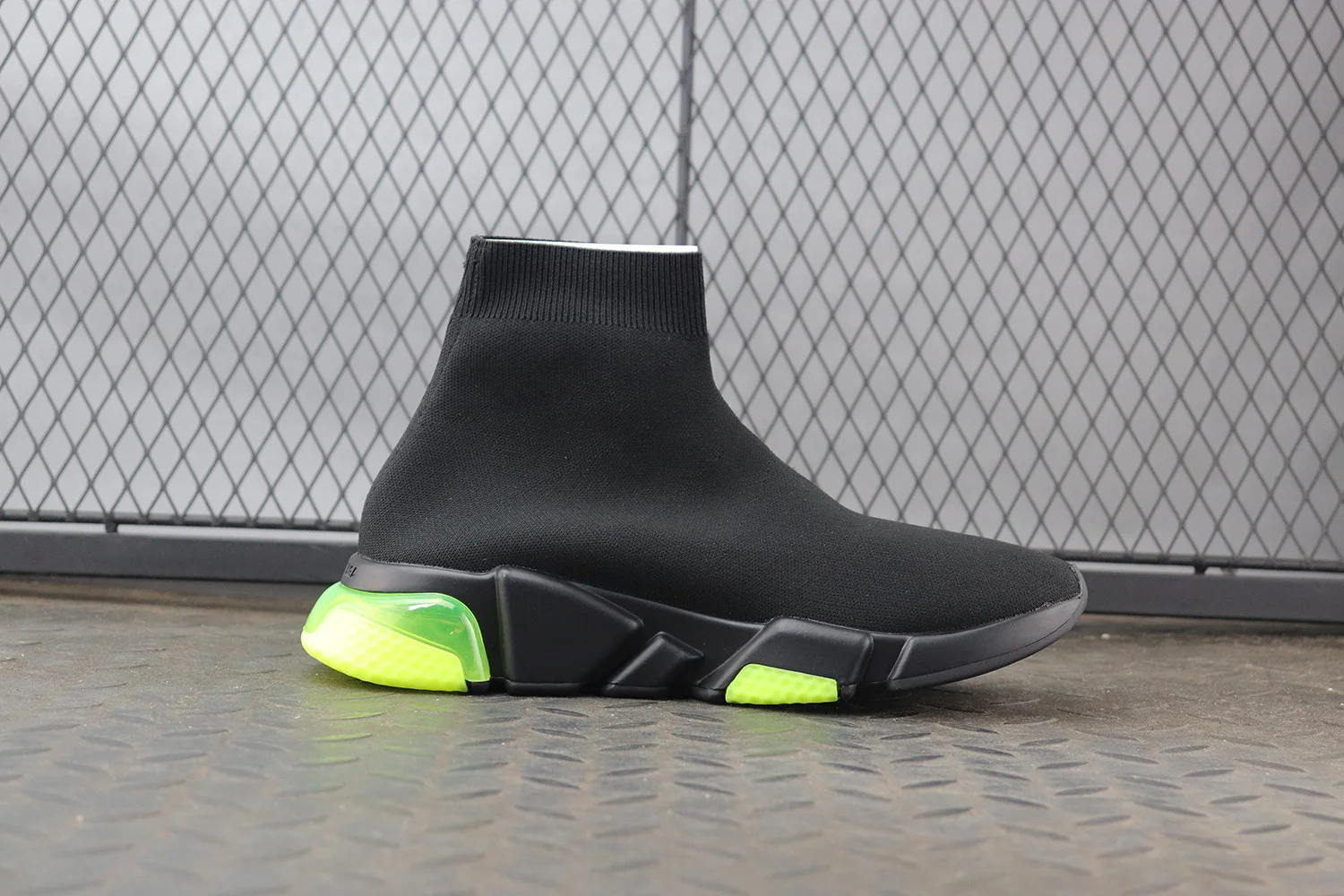 

High-top Socks Shoes Men Slip-on Sneakers Casual Shoes Designer Couple models Zapatos Hombre Sapato