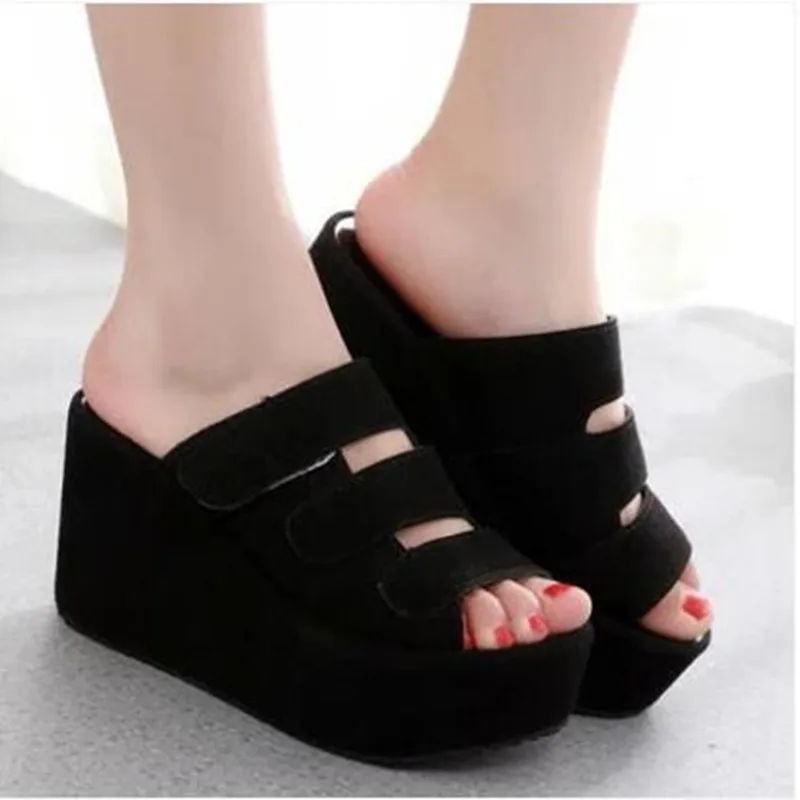 

2021 Summer New Sandals and Slippers Ladies Casual flip flops wedge Sandals thick Bottom Wedge heel Solid Color Slippers