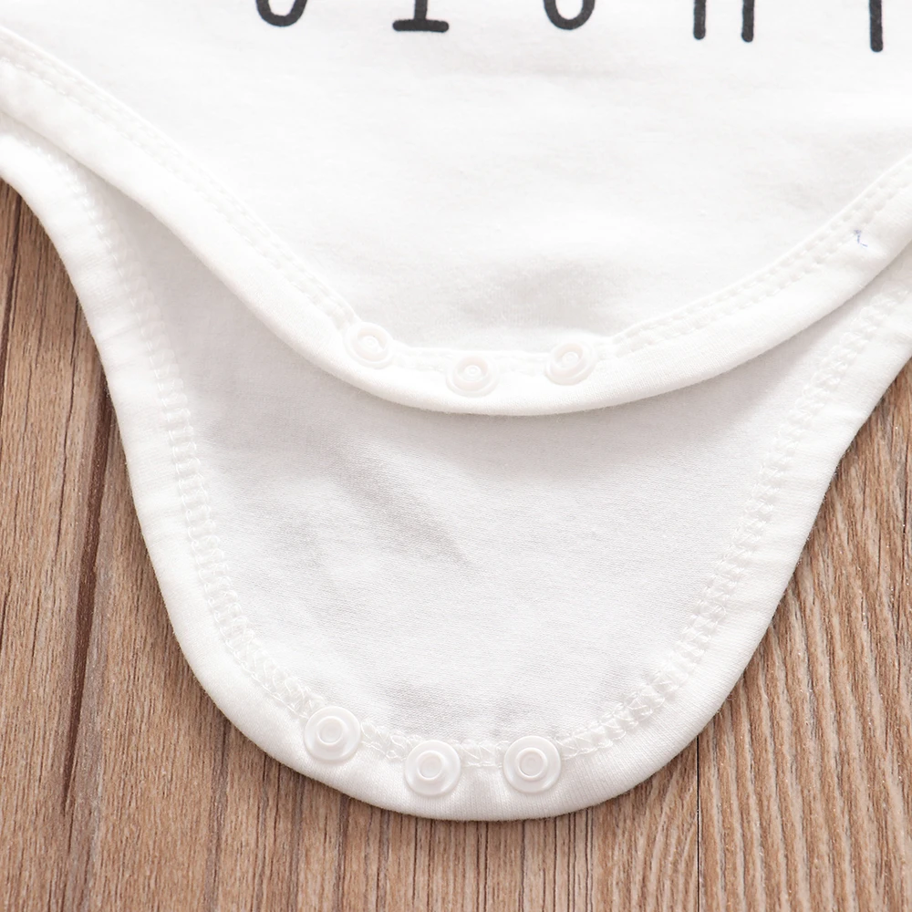 Одежда для новорожденных одежда маленьких девочек с надписью LOVE комбинезон