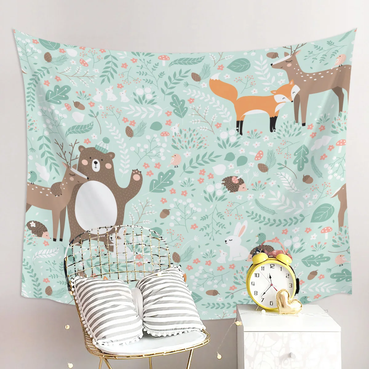 Гобелен с изображением лесных животных медведя оленя лисы кролика птицы