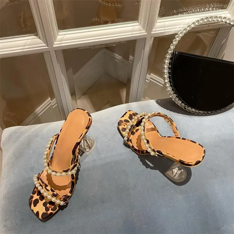 

Pearl High Heels Women 2021 New Summer French Word With Square Toe Open Toe Sandals Women Slippers 35-42 Yards High Sandals