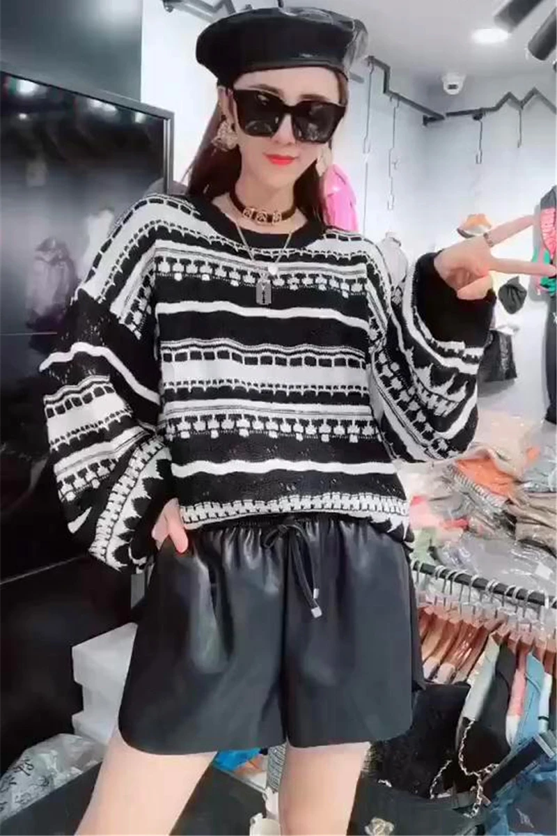 Белая трикотажная верхняя одежда без подкладки пуловер с круглым вырезом и