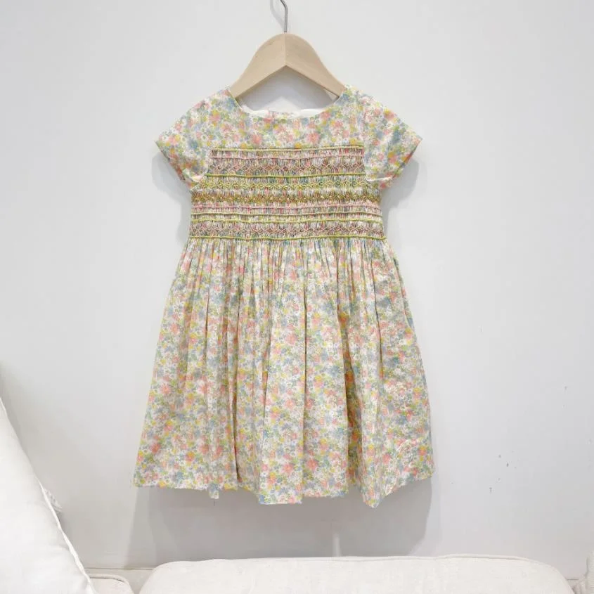 

3-14 years Summer Retro Smocking Cotton Casual Floral Short sleeve Blanket Dress For Baby Girl O-neck Pleat Birthday Party A357
