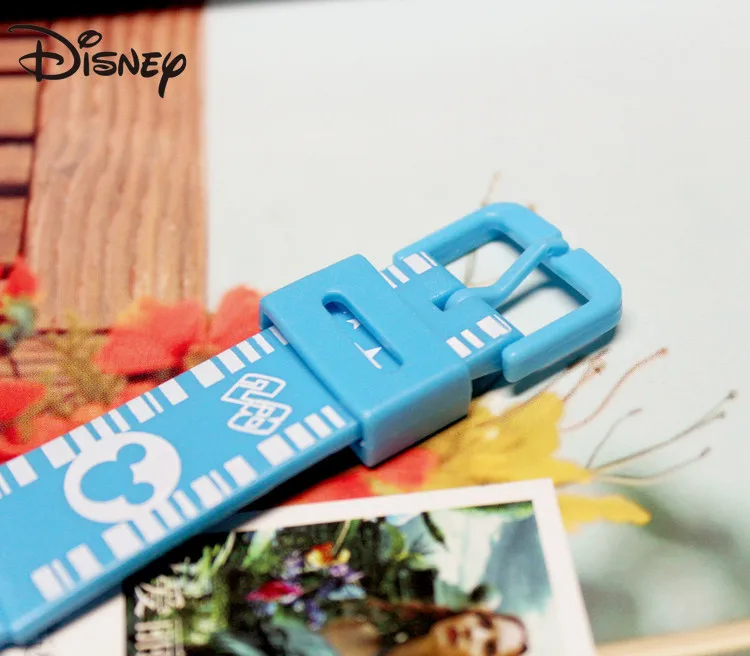 Disney Mickey Minnie Cartoon Glow-in-the-dark Kids Silicone Strap cute glitter Music watch for children's birthday gifts |