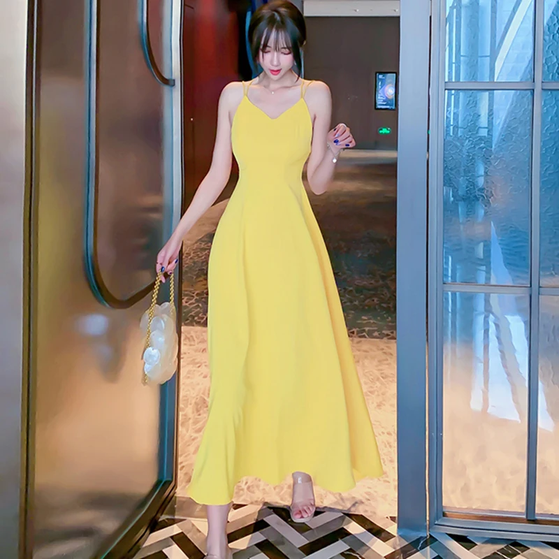 

Женское винтажное платье-макси с открытыми плечами, черное шифоновое платье средней длины на бретелях, с открытыми плечами, в обтяжку, для к...