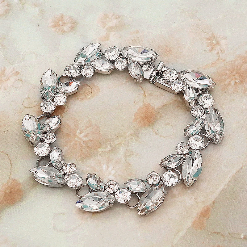 Женский браслет с подвесками из розового золота кристаллами роскошные