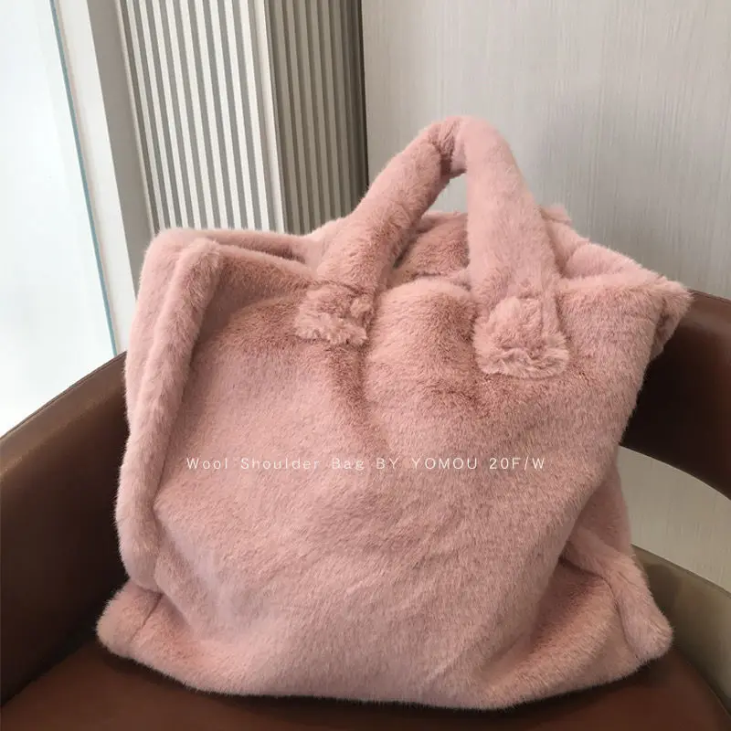 

Design Plush Large Capacity Handbag Advanced Environmental Protection Fur Bag Autumn Winter Women's One Shoulder Tote Bag