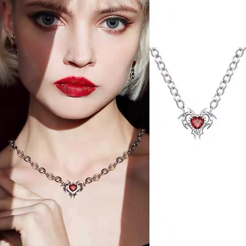 2021 Korean Elegant Red Crystal Love Pendent Necklace Fashion Trend Clavicle Chain Hollow Metal Necklace For Celebration Gifts