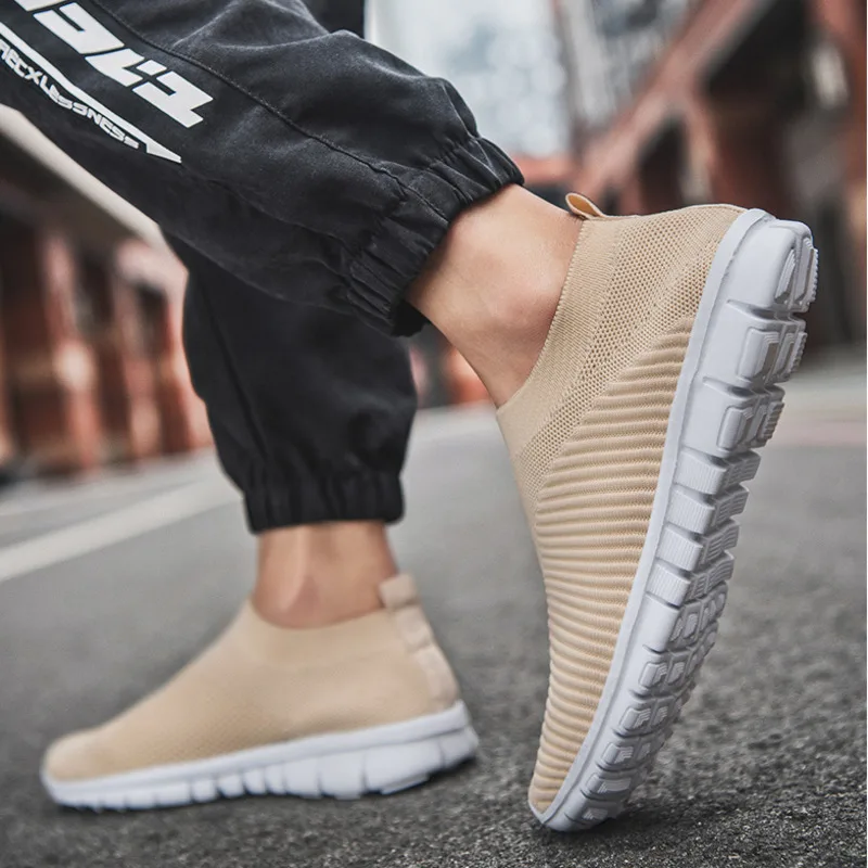

2021 Summer New Ultralight Couple Casual Shoes Plus Size Lace Up Breathable Comfortable Slip On Walking Unisex Jogging Sneakers