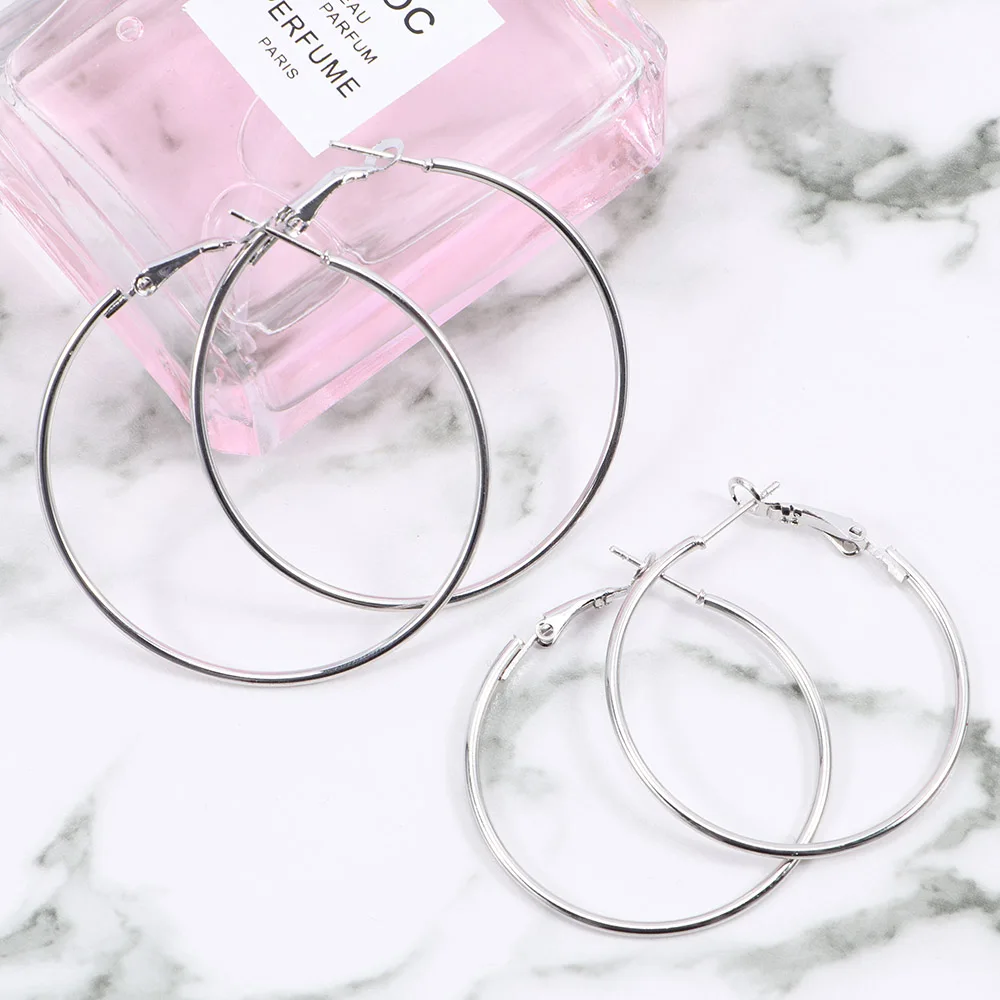 Большие круглые серьги-кольца для женщин простые украшения в стиле панк вечерняя