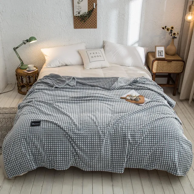 

Claroom Flannel Plaid for Beds Coral Fleece Blankets Gray Color Plaids Single Flannel Bedspreads Soft Warm Blankets for Bed