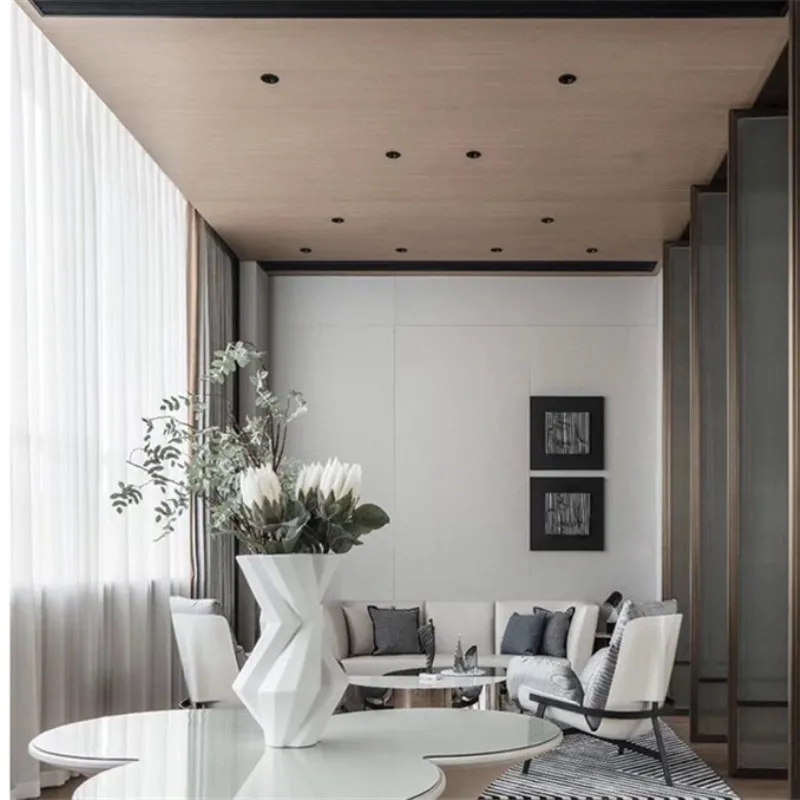 

WU CHEN LONG Nordic Black And White Geometric Irregular Folds Resin Vase Minimalist Creative Home Decor Art Ornaments A2486