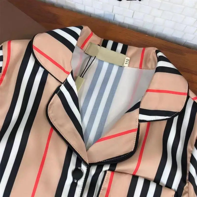 

Children's pajamas summer thin striped boys and girls home service suit short-sleeved shorts satin air-conditioned two-piece sui