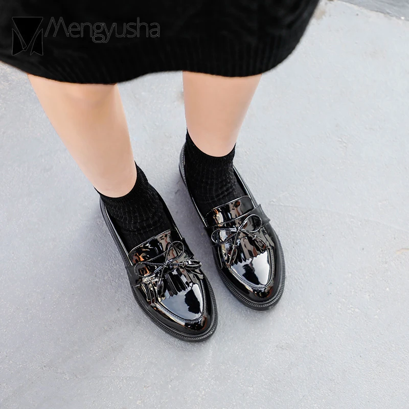 Брендовые туфли-оксфорды с бахромой и бантом Женские однотонные мокасины на