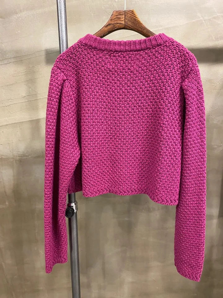 

Korea chic early autumn retro temperament round neck chic button loose double pocket design puff sleeve knitted sweater