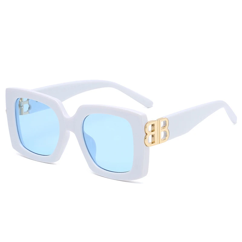 

2021 neue Platz Sonnenbrille Frauen Vintage Brief Rahmen Sonnenbrille Luxus Marke Design Klassische Shades Fahren UV400 Gafas