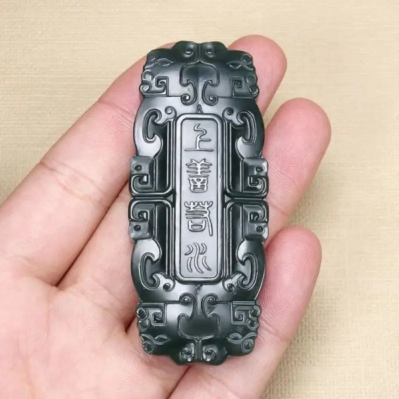

Превосходная зеленая нефритовая подвеска, амулет carven в древнем стиле totem lucky churinga -shang shan ruo shui