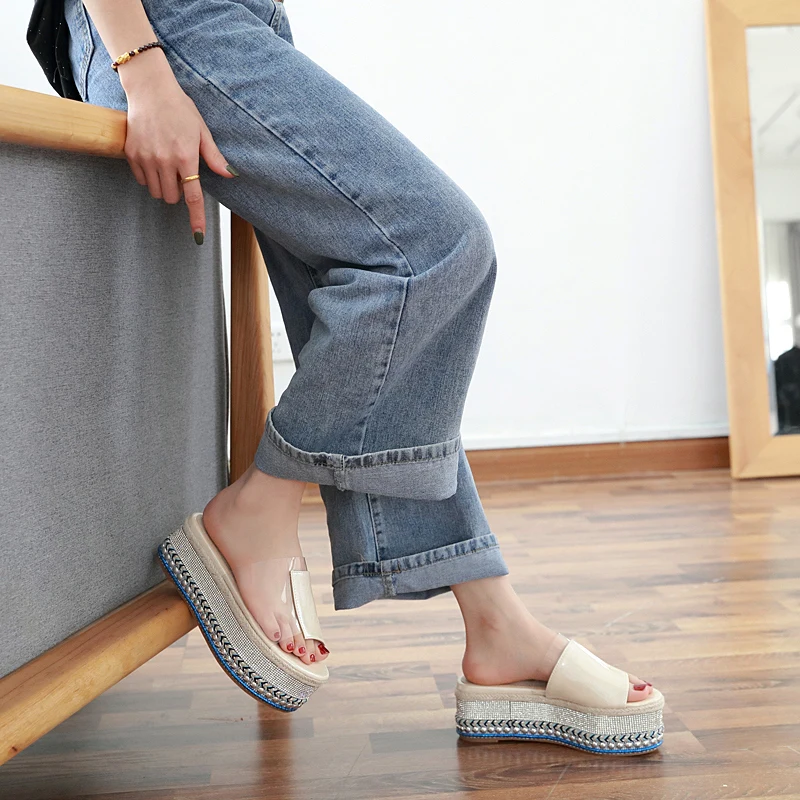 Новинка 2020 года женские босоножки на танкетке с кристаллами высоком каблуке 6 5 см