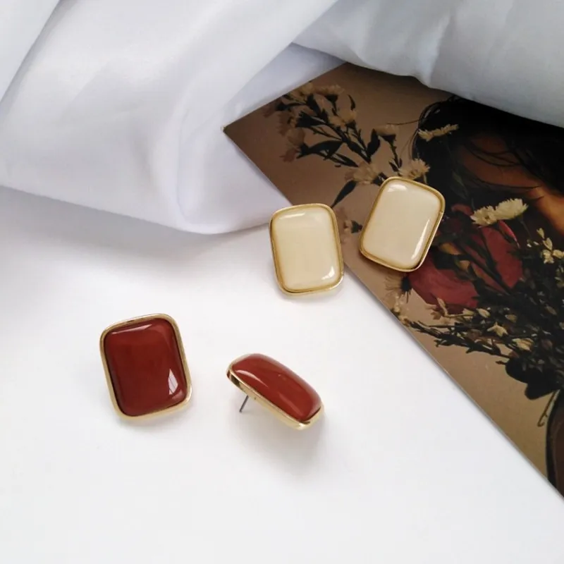 Модные геометрические серьги в стиле ретро модные женские гвоздики из смолы