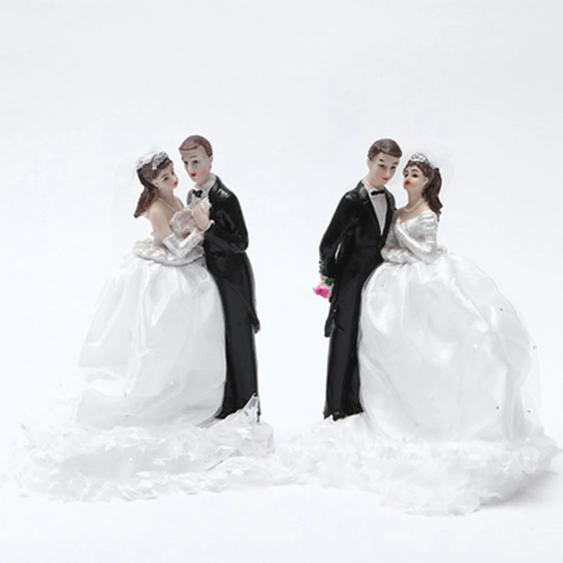 

New Western-style Wedding Resin Decoration Romantic Wedding Groom Bride Doll Couple Romantic Wedding Decoration Home Accessories
