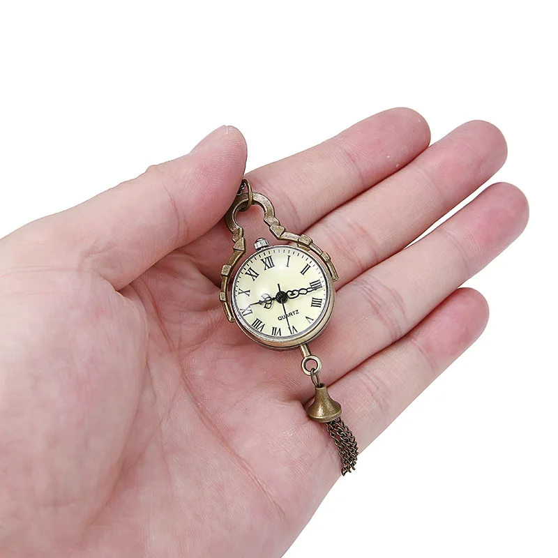 

1 Pcs Ball Glass Pocket Watch Retro Roman Numbers Mini Dial Pocket Pendant Necklace Quartz Watch Women Men Vintage Pocket Watch