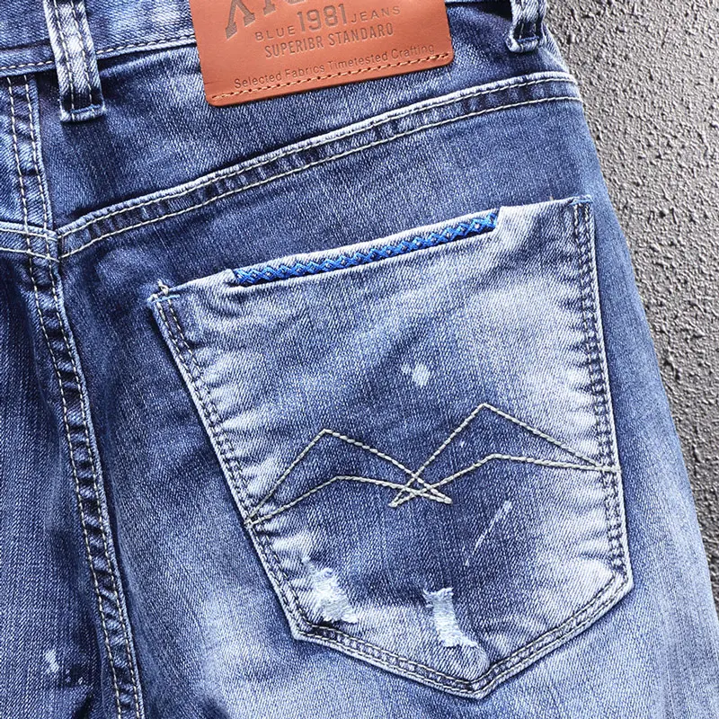 Italian Style Fashion Men Jeans High Quality Retro Blue Slim Fit Ripped Jeans Men Frayed Hole Splashed Designer Denim Pants