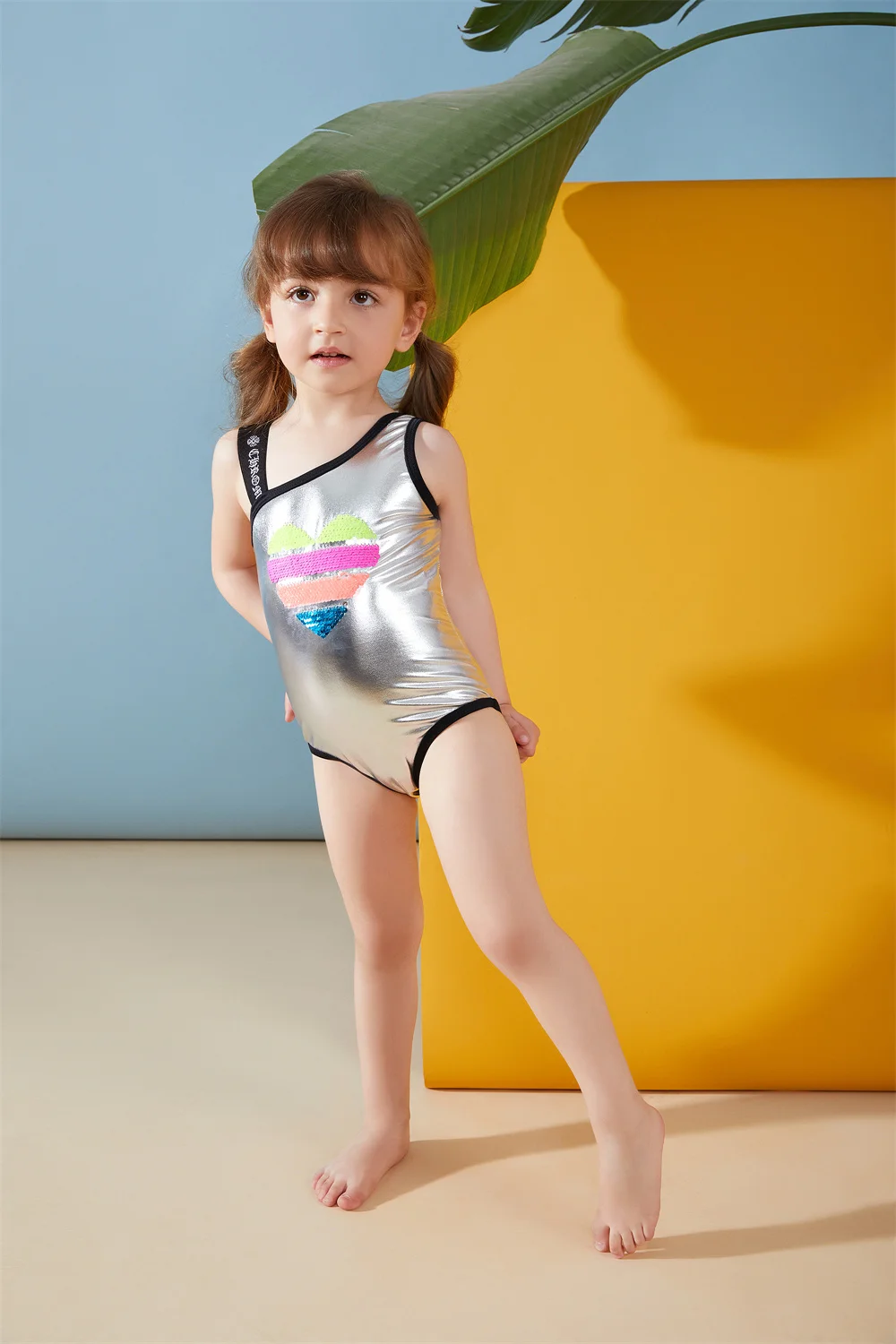 

Shinning Kids Girls Swimwear 2022 Children Single Shoulder Swimming Suit Heart Embroidery Baby Girl Swimsuits Bathing Suit A258