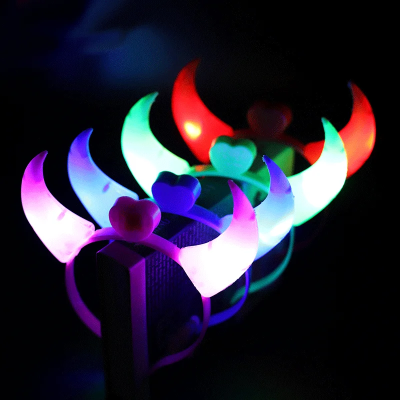 

1Pc Creative Halloween Luminous Horn Lamp Headband Plastic Glow Led Night Lovely Decoration Neon Party Novelty Toys Gifts