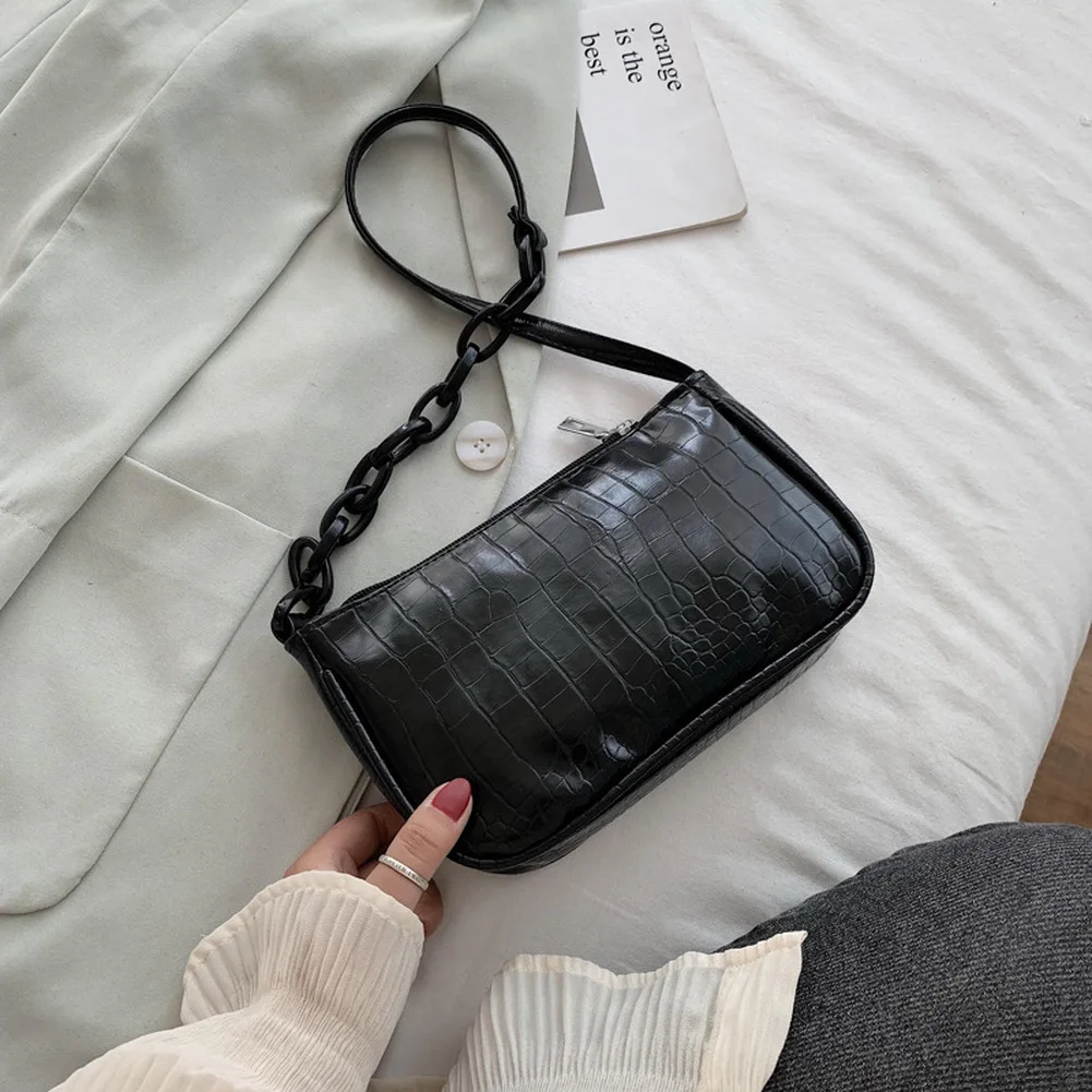 

Crocodile Pattern Baguette Handbag for Women 2021 Candy Color Chain Ladies Small Shoulder Bags Fashion Design Leather Armpit Bag