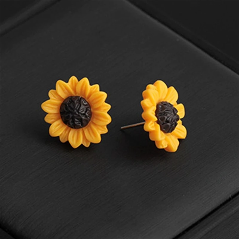 

New Personality Trendy Simple Sunflower Stud Earrings 2021