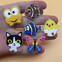 single sale 1 pcs shoe charms 21 types luminous cartoon anime animal clownfish cats and dogs fit kids x mas party gifts