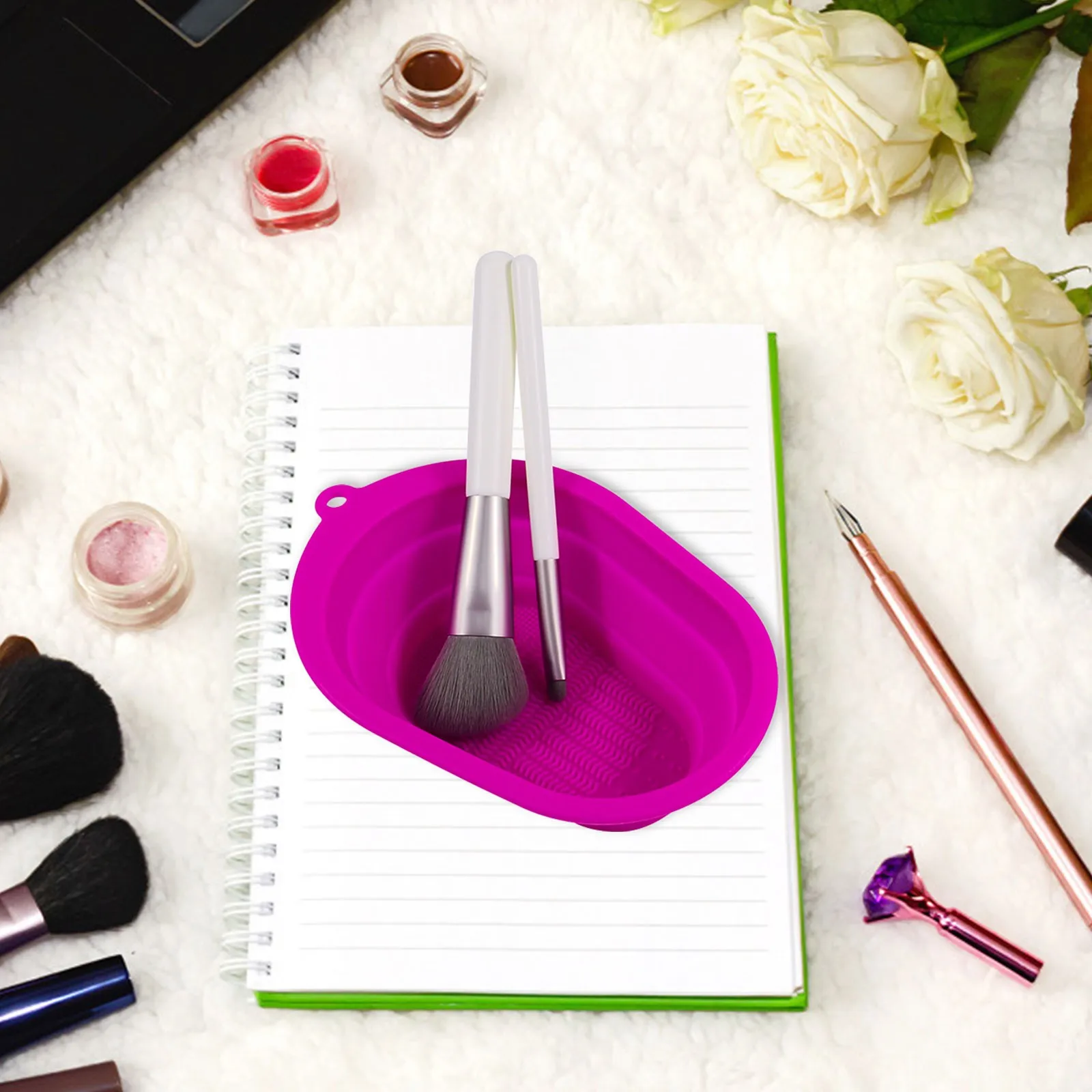 

Силиконовый коврик для чистки кистей для макияжа, скребок для кистей для макияжа, складной инструмент для чистки кистей для макияжа