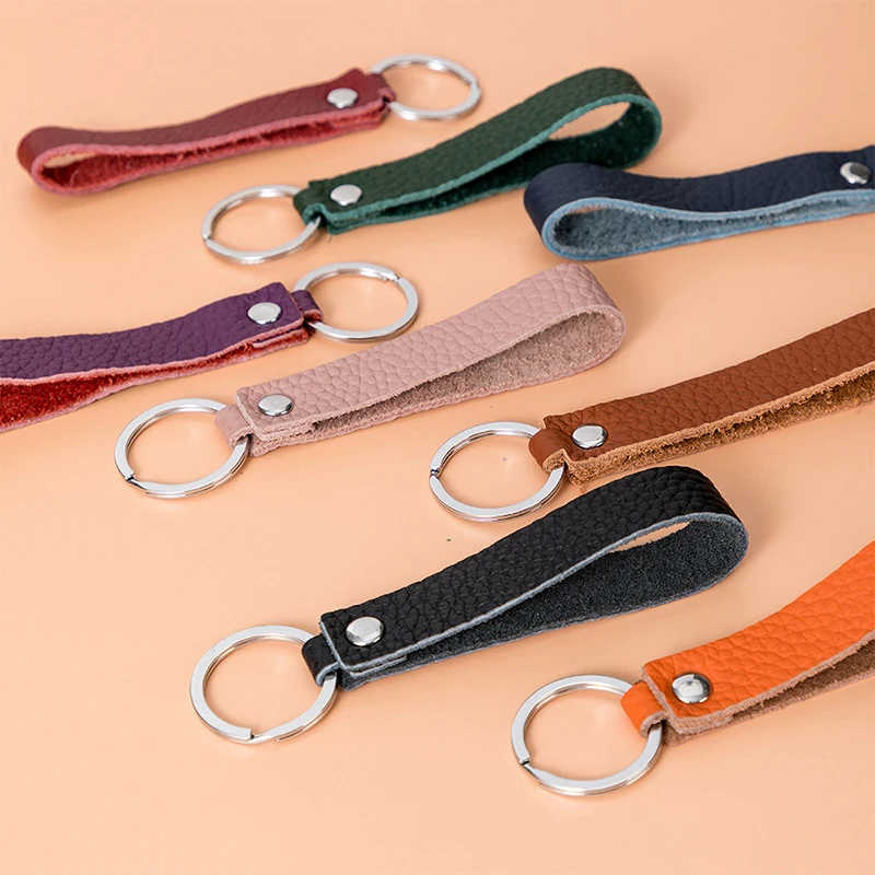 

Women's Luxury Metal Leather Keychain Holder Men's Gadgets Couple Auto Keyring Accessories High Quality Car Key Holder